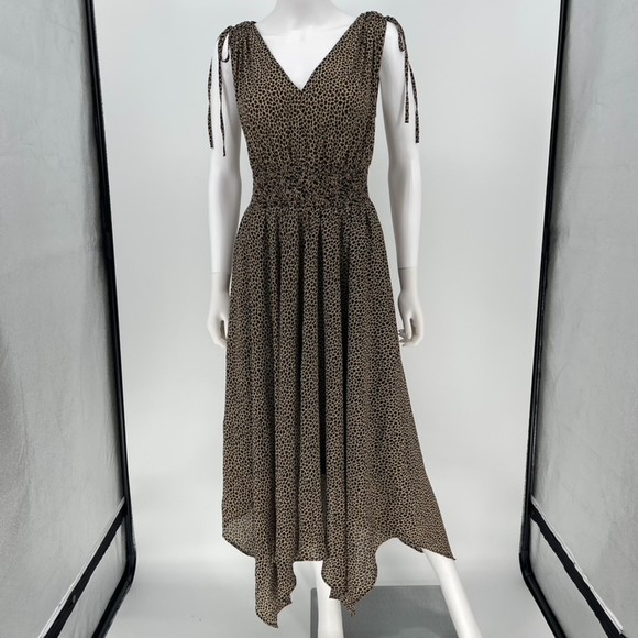 Banana Republic Dresses & Skirts - Banana Republic Leopard Print Midi Dress Size 6